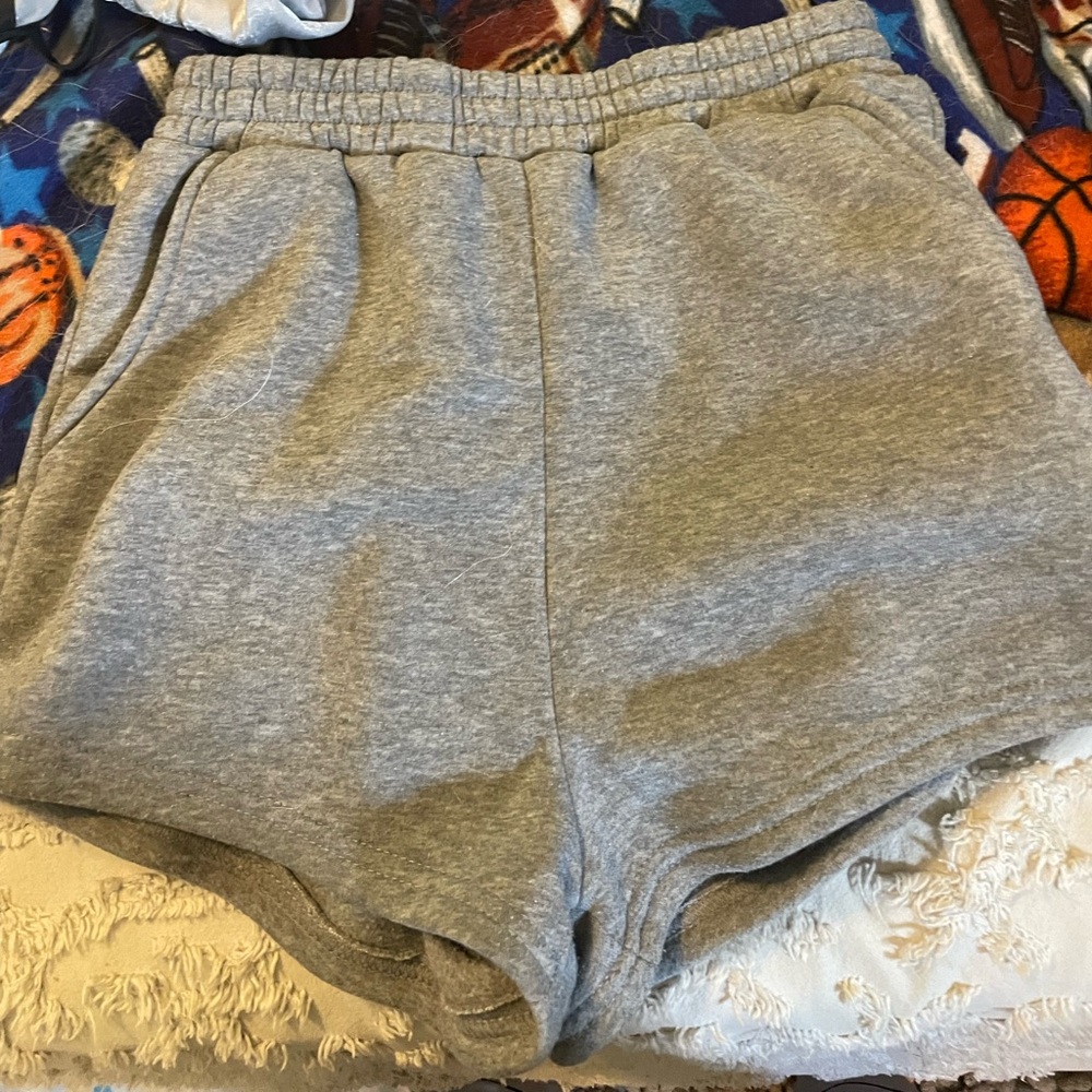 shein gray medium sweat shorts PICTURES ON